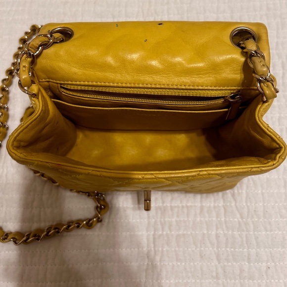 Lambskin Quilted Mini Top Handle | Rectangular Flap Yellow - Picture 3 of 4